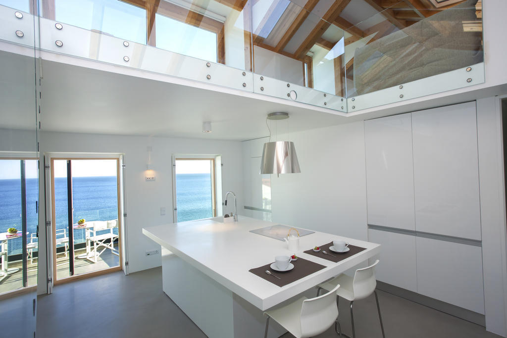 Season Apartments Sesimbra Pokoj fotografie